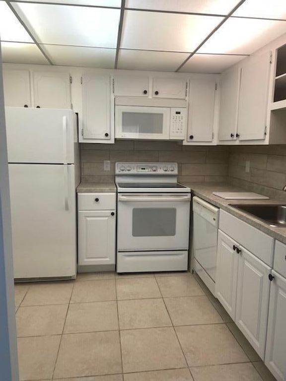 347 Flanders H H, Delray Beach, FL 33484