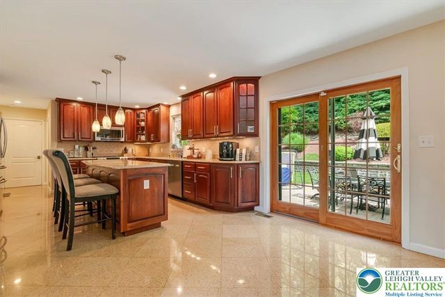 1376 Buck Ridge Drive, Hamilton Twp, PA 18360