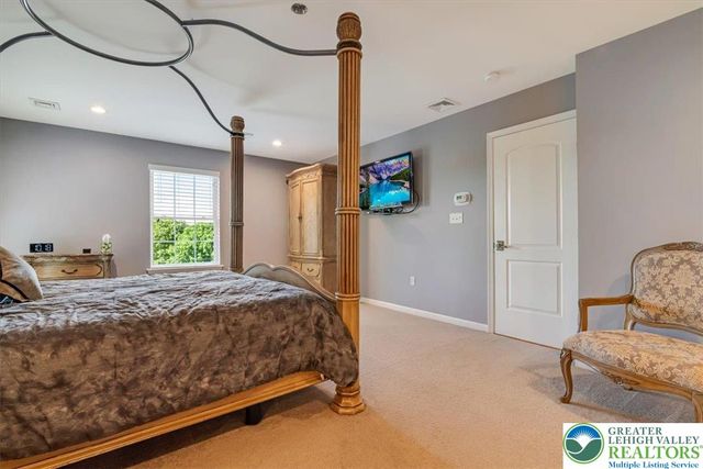1376 Buck Ridge Drive, Hamilton Twp, PA 18360