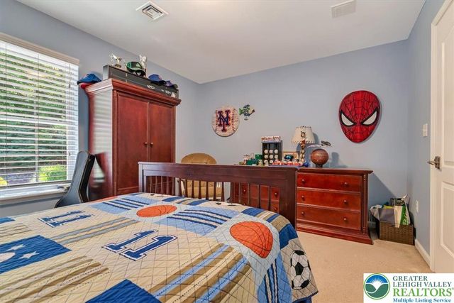 1376 Buck Ridge Drive, Hamilton Twp, PA 18360