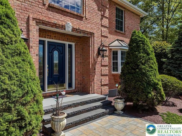 1376 Buck Ridge Drive, Hamilton Twp, PA 18360
