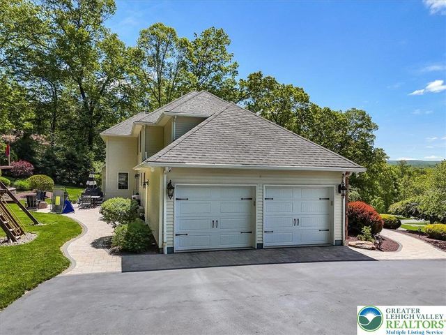 1376 Buck Ridge Drive, Hamilton Twp, PA 18360