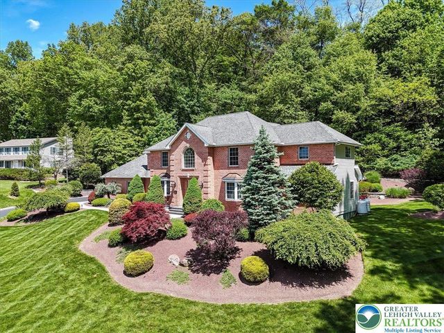 1376 Buck Ridge Drive, Hamilton Twp, PA 18360