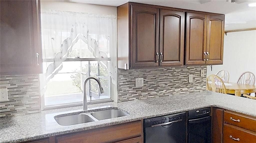 130 Bermuda RD, MARCO ISLAND, FL 34145 — photo 5