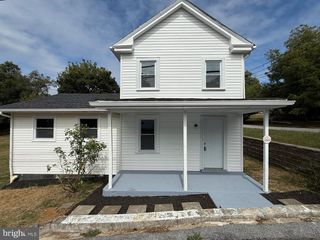 200 ROTHWELL AVE, Martinsburg, WV 25404