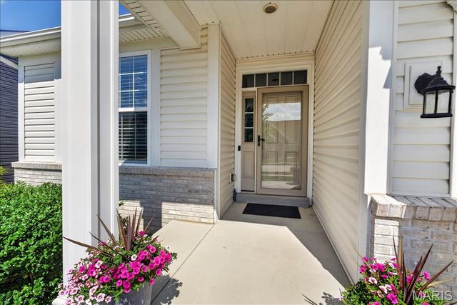 656 Moffett Laurel Drive, Lake St Louis, MO 63367