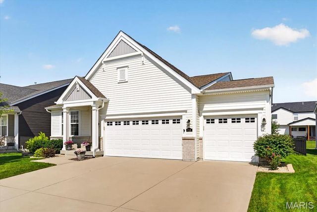 656 Moffett Laurel Drive, Lake St Louis, MO 63367