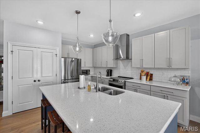 656 Moffett Laurel Drive, Lake St Louis, MO 63367