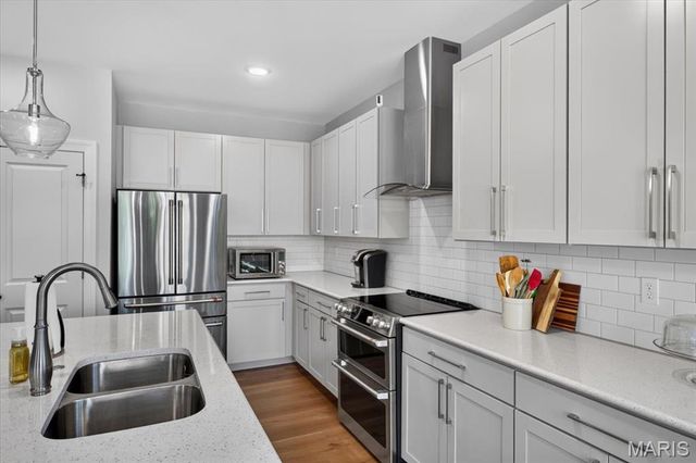656 Moffett Laurel Drive, Lake St Louis, MO 63367
