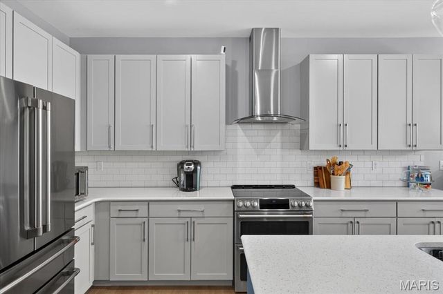 656 Moffett Laurel Drive, Lake St Louis, MO 63367