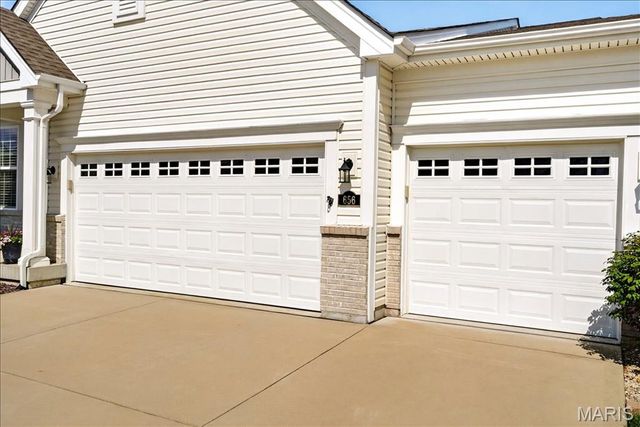 656 Moffett Laurel Drive, Lake St Louis, MO 63367