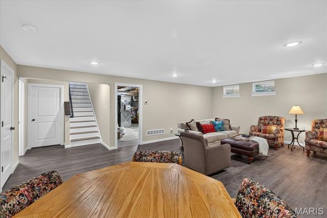 656 Moffett Laurel Drive, Lake St Louis, MO 63367