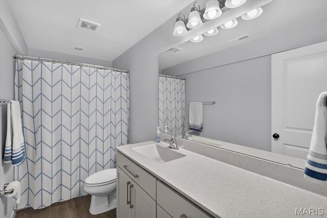 656 Moffett Laurel Drive, Lake St Louis, MO 63367