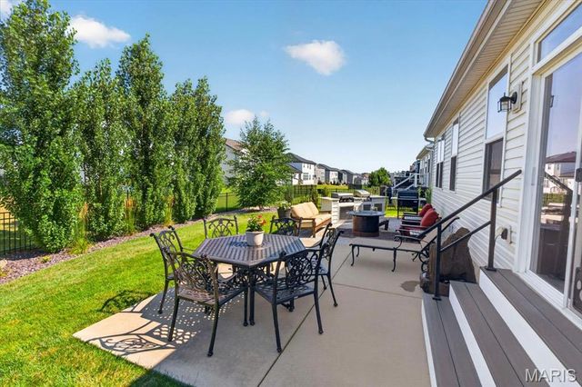 656 Moffett Laurel Drive, Lake St Louis, MO 63367