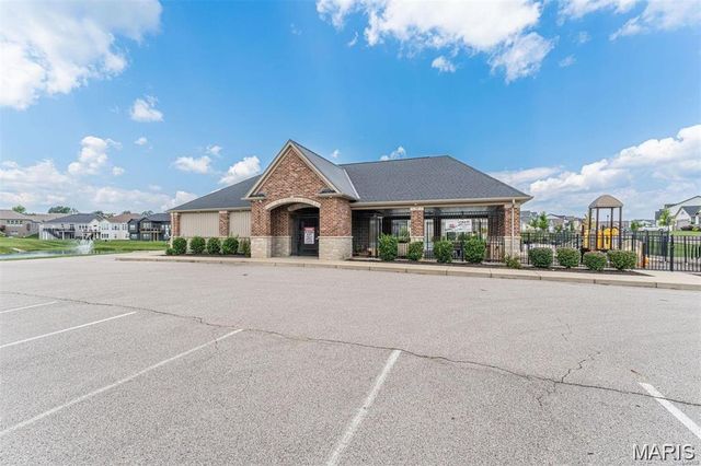 656 Moffett Laurel Drive, Lake St Louis, MO 63367