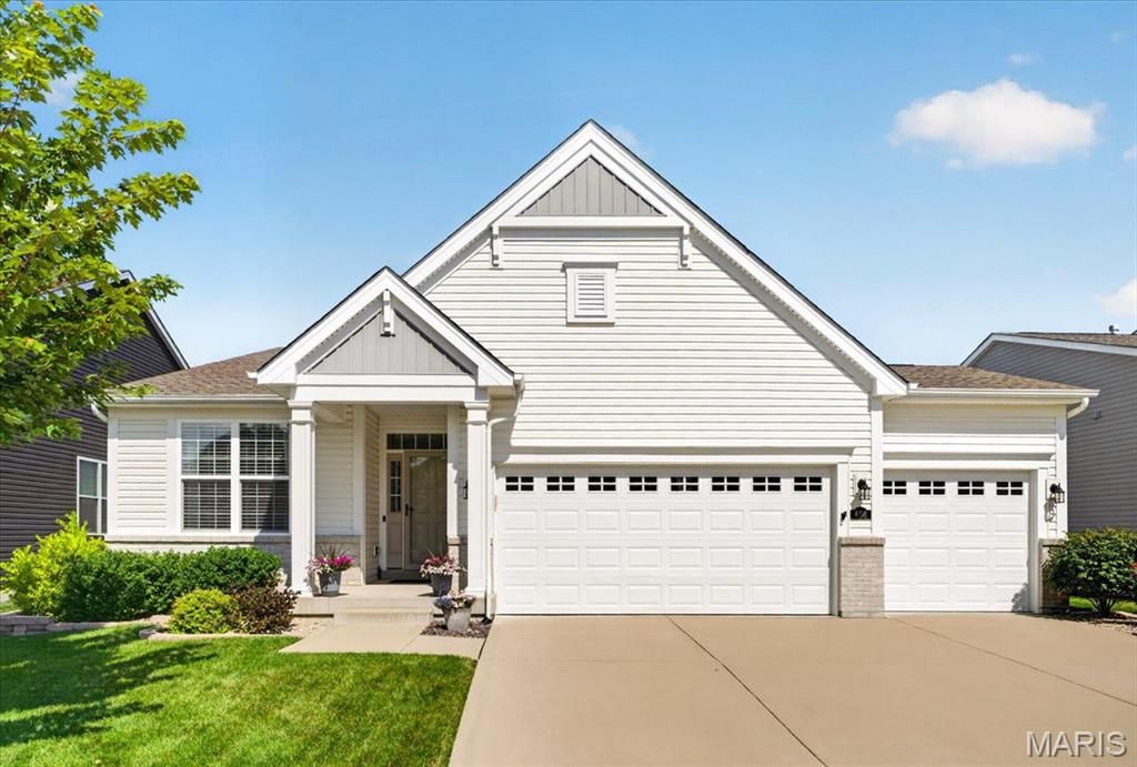 656 Moffett Laurel Drive, Lake St Louis, MO 63367