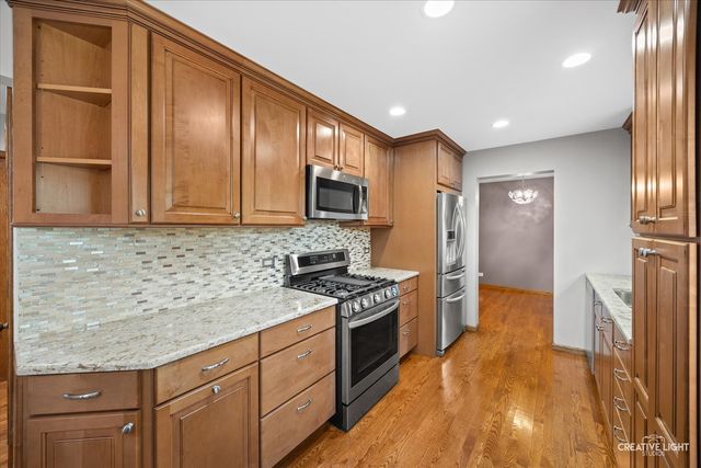 2960 Middlebury Court, Aurora, IL 60504
