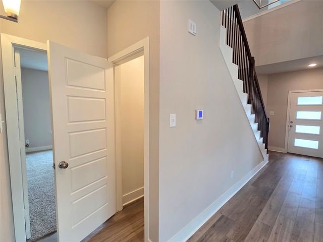 8009 Townsend Drive, Waco, TX 76708