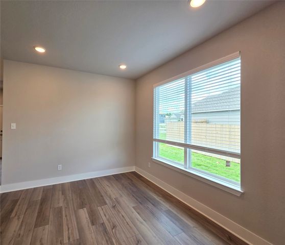 8009 Townsend Drive, Waco, TX 76708