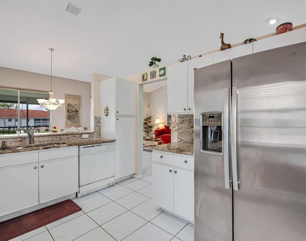 7384 Lake Meadow Way 201, Boynton Beach, FL 33437