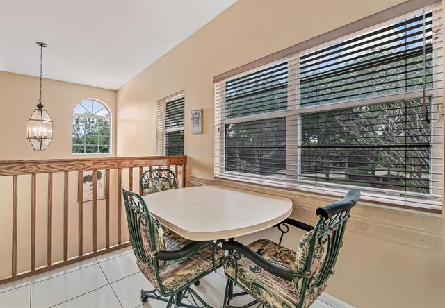 7384 Lake Meadow Way 201, Boynton Beach, FL 33437