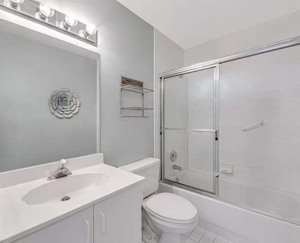 7384 Lake Meadow Way 201, Boynton Beach, FL 33437