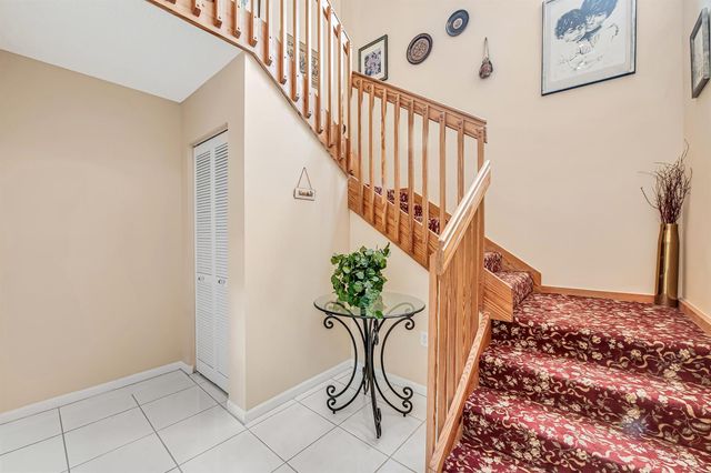 7384 Lake Meadow Way 201, Boynton Beach, FL 33437