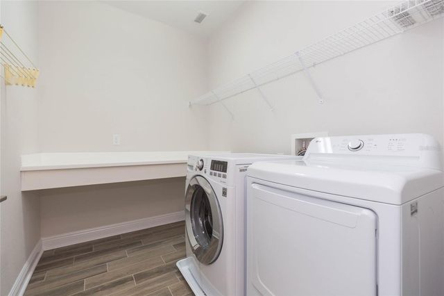 3621 W DE LEON STREET, Tampa, FL 33609