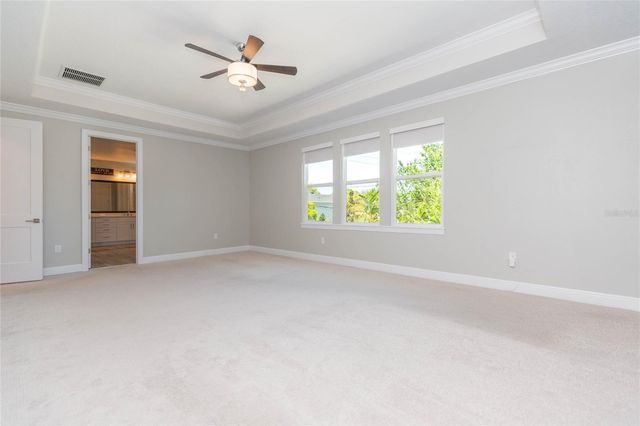 3621 W DE LEON STREET, Tampa, FL 33609