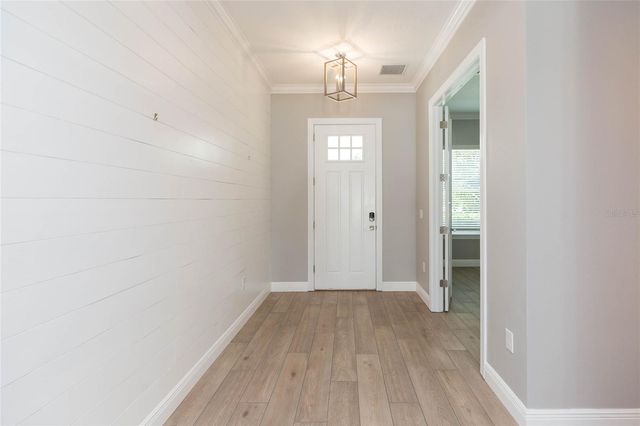 3621 W DE LEON STREET, Tampa, FL 33609