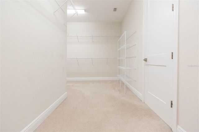 3621 W DE LEON STREET, Tampa, FL 33609