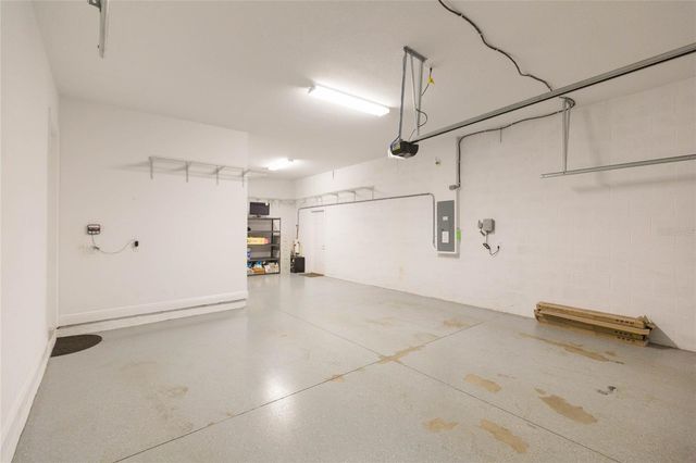 3621 W DE LEON STREET, Tampa, FL 33609