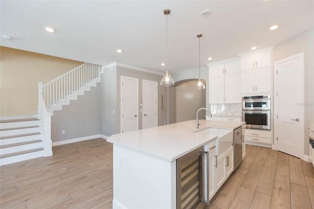 3621 W DE LEON STREET, Tampa, FL 33609