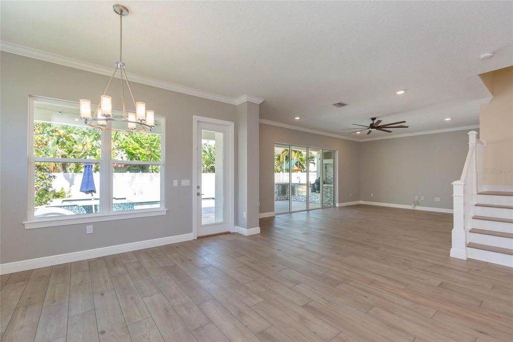 Image 13 of property listing at 3621 W DE LEON STREET, Tampa, FL 33609