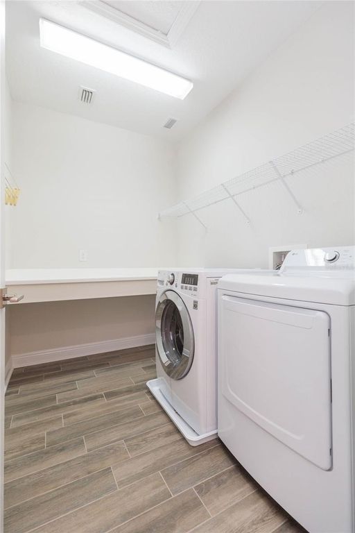 Image 35 of property listing at 3621 W DE LEON STREET, Tampa, FL 33609