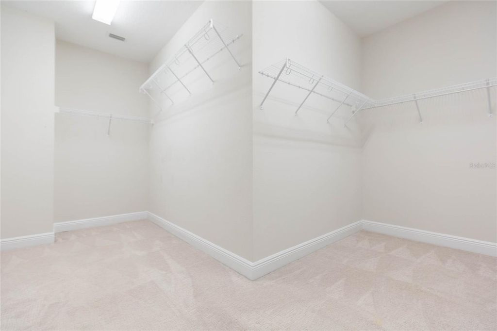 Image 44 of property listing at 3621 W DE LEON STREET, Tampa, FL 33609