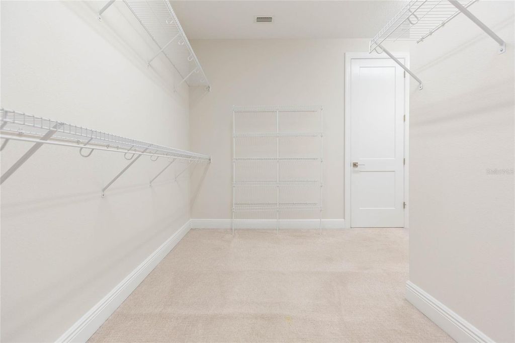 Image 45 of property listing at 3621 W DE LEON STREET, Tampa, FL 33609