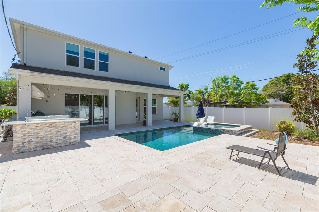 Image 51 of property listing at 3621 W DE LEON STREET, Tampa, FL 33609