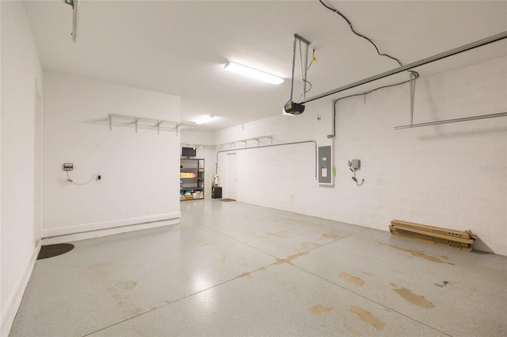 Image 58 of property listing at 3621 W DE LEON STREET, Tampa, FL 33609