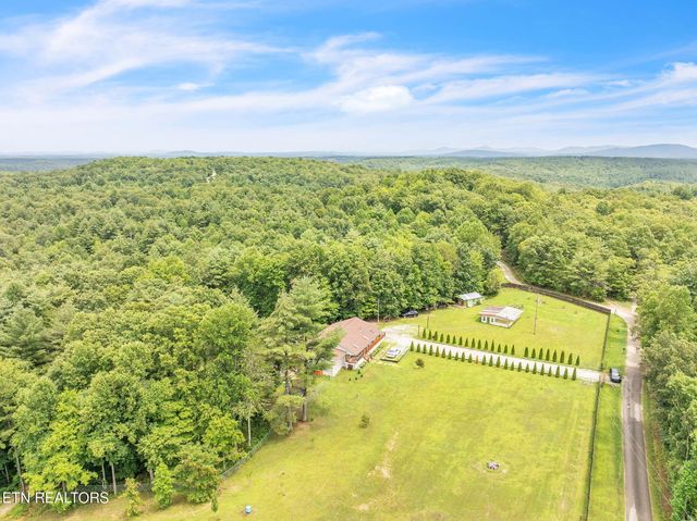 351 Zac Rd, Sunbright, TN 37872