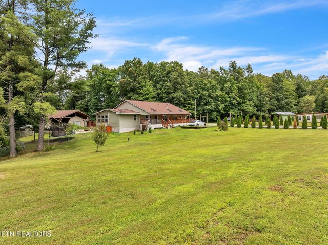 351 Zac Rd, Sunbright, TN 37872