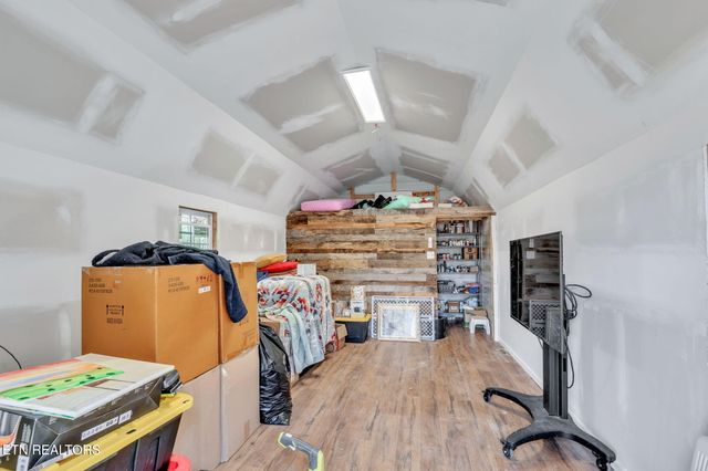 351 Zac Rd, Sunbright, TN 37872