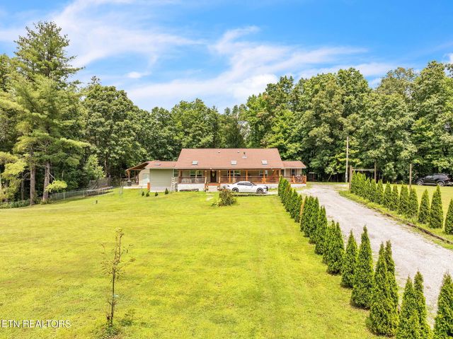 351 Zac Rd, Sunbright, TN 37872