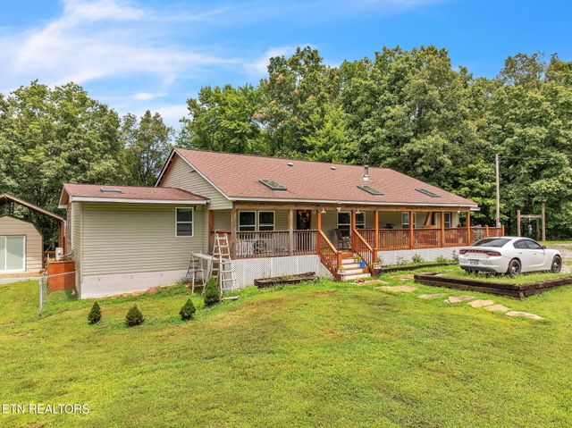 351 Zac Rd, Sunbright, TN 37872