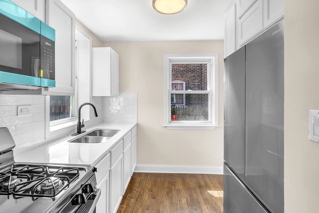 7319 S Talman Avenue, Chicago, IL 60629
