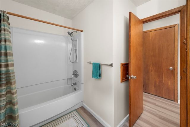 2134 Plymouth Drive, Uniontown, OH 44685