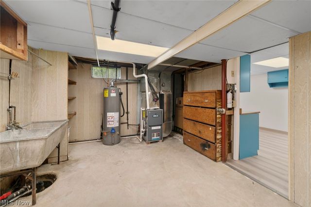 2134 Plymouth Drive, Uniontown, OH 44685