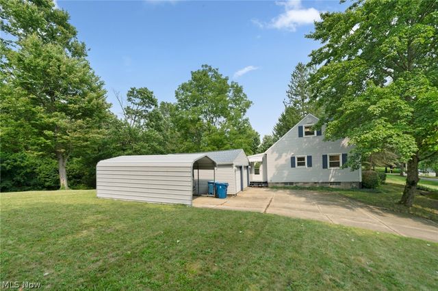 2134 Plymouth Drive, Uniontown, OH 44685