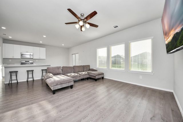 21738 Rustic River Ranch Avenue, Waller, TX 77484