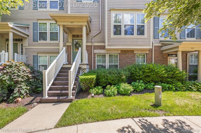 305 Red Ryder Drive, Plymouth, MI 48170